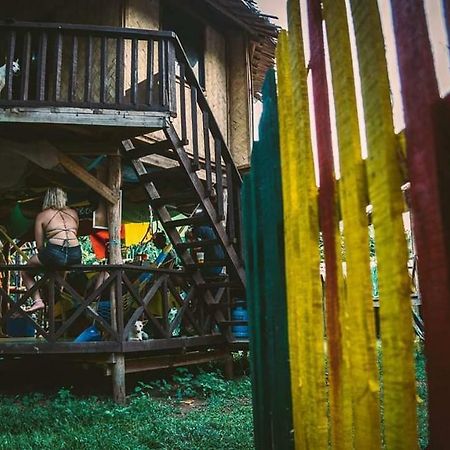 ホテルRasta Family House エルニド エクステリア 写真